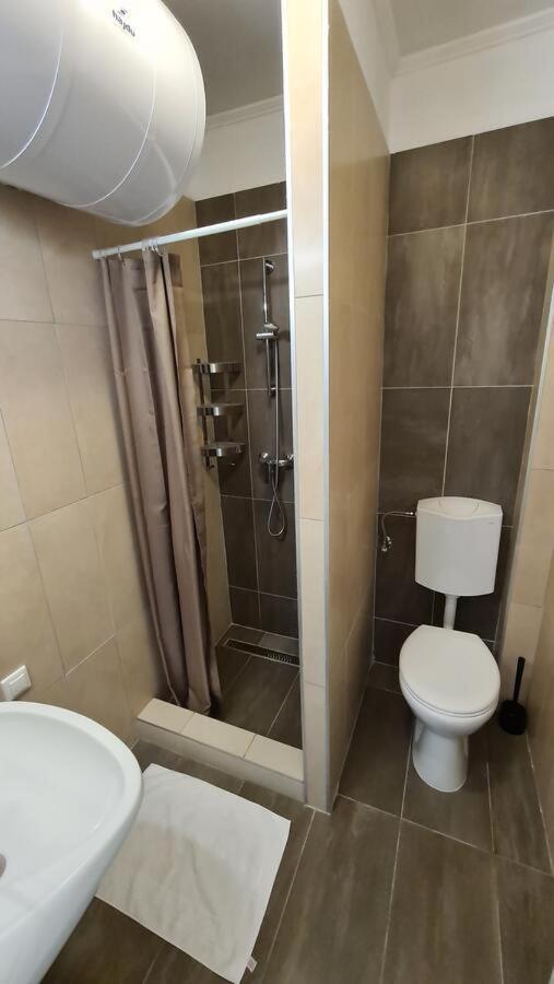 Mediterran Apartman With Pool Сиофок Екстериор снимка